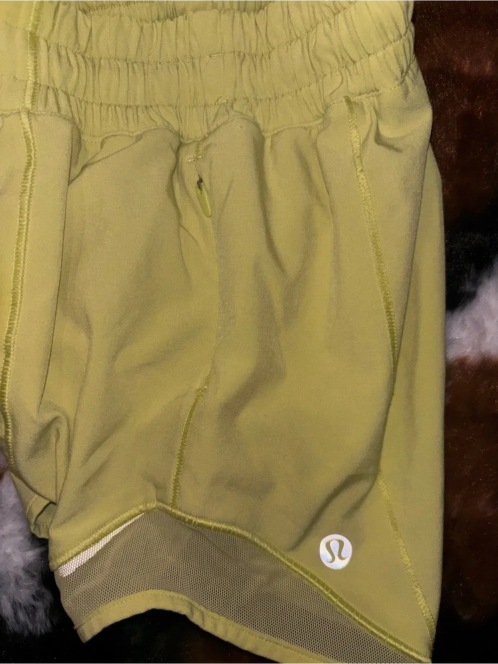Lululemon Hotty Hot 4” shorts